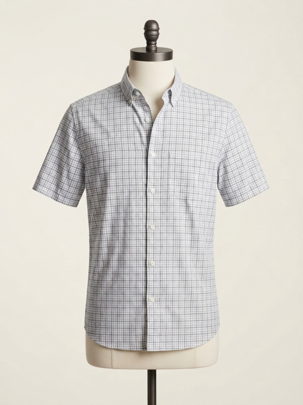 Express Short-Sleeve Button-Down Shirt in Light Gray and Blue Plaid